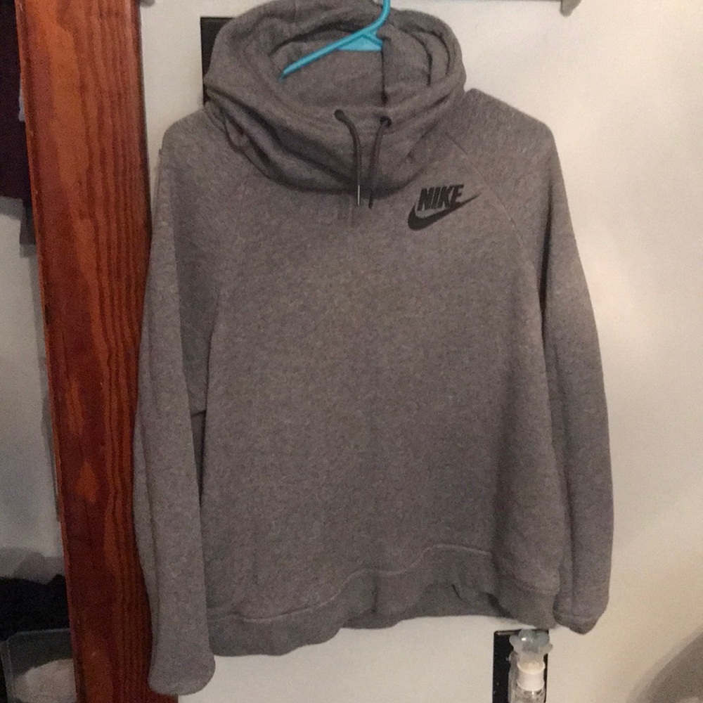 Nike Ralley Funnel Hoodie